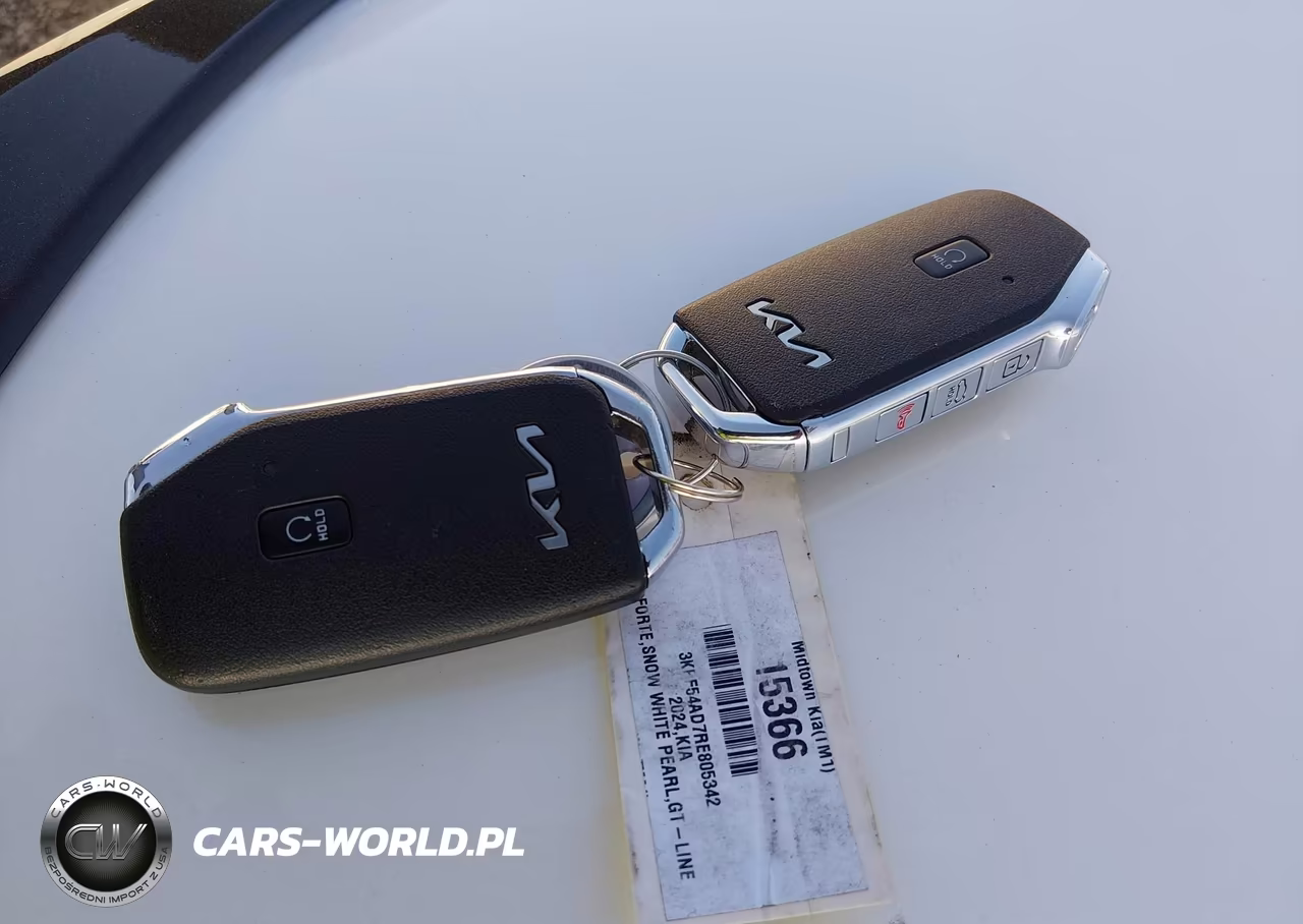 2024 Kia Forte Gt-Line VIN:3KPF54AD7RE805342 - 11