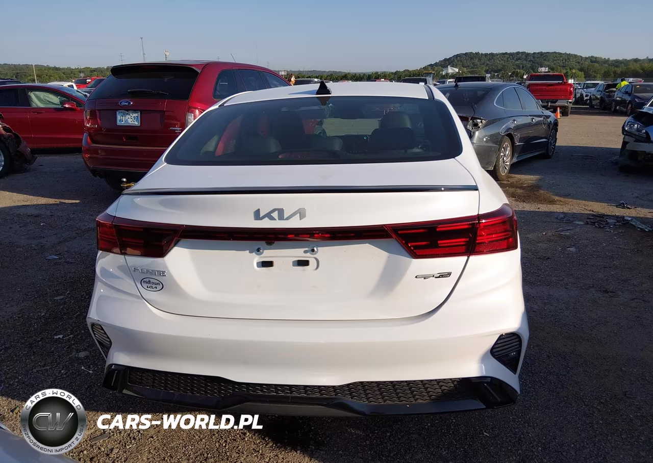 2024 Kia Forte Gt-Line VIN:3KPF54AD7RE805342 - 16