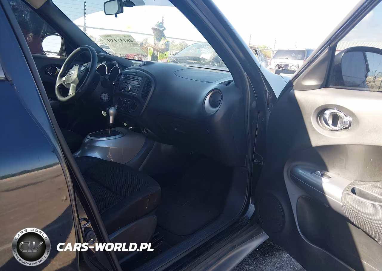 2011 Nissan Juke S VIN:JN8AF5MR7BT008935 - 5