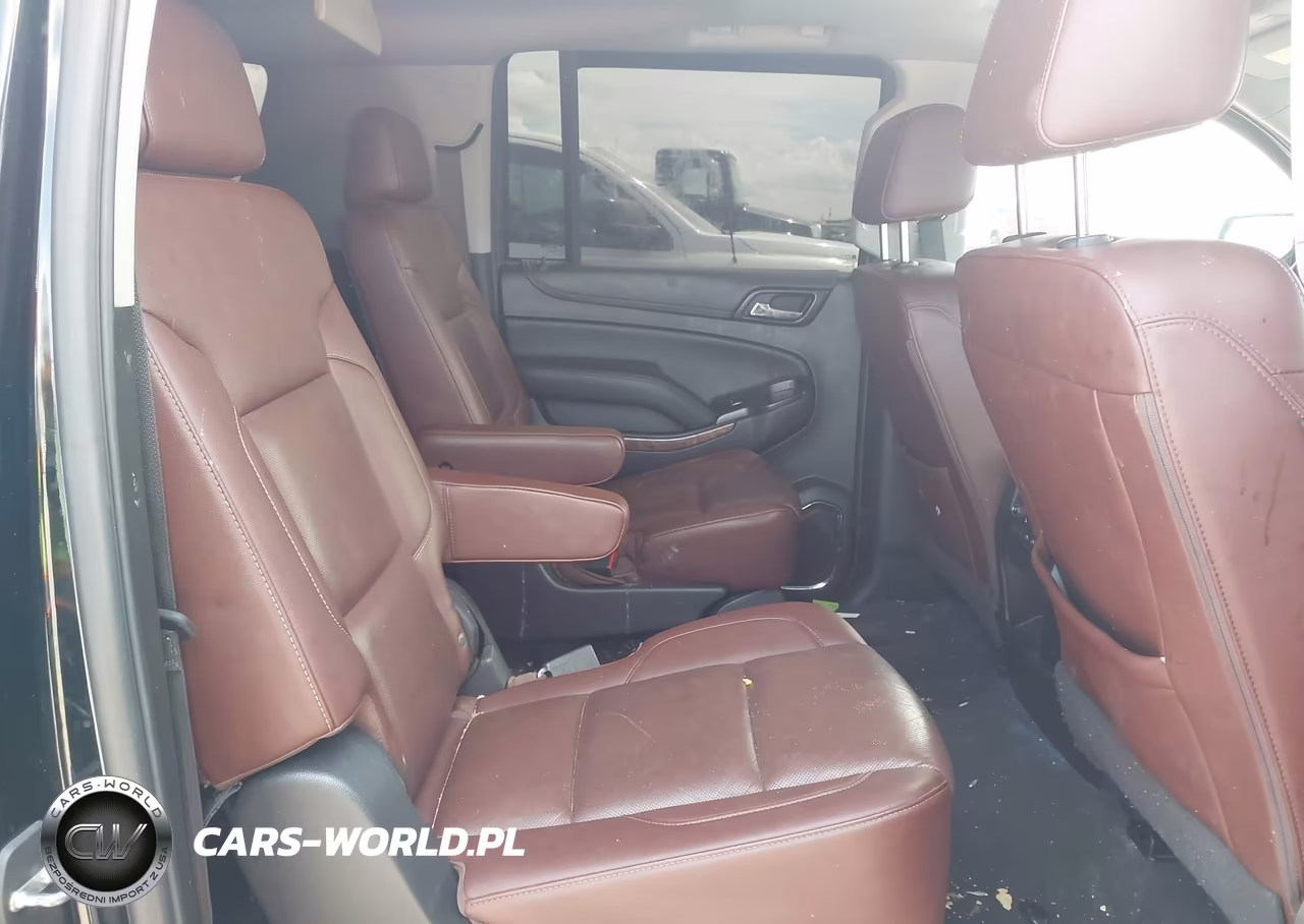 2019 Chevrolet Suburban Premier VIN:1GNSCJKJ5KR196857 - 8