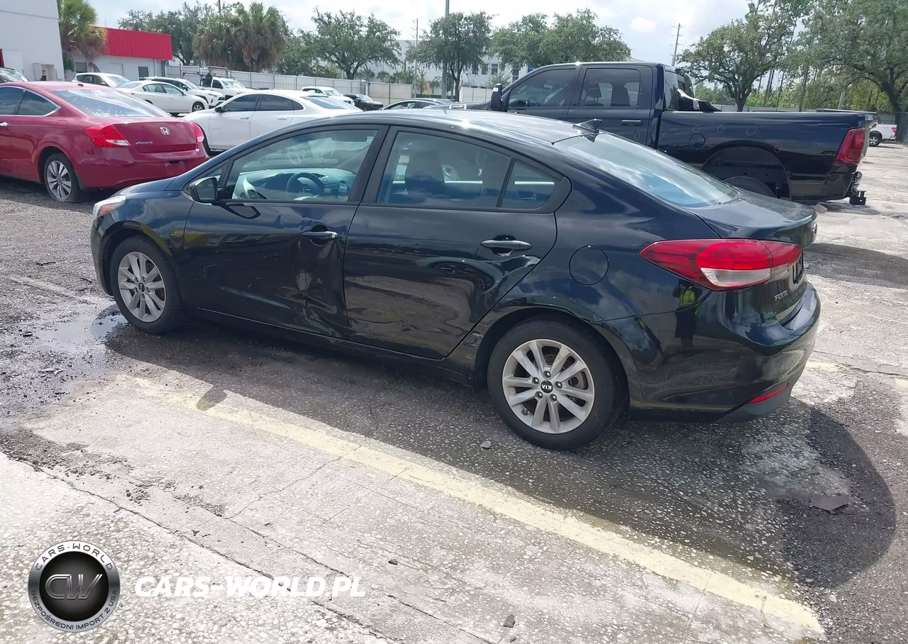 2017 Kia Forte Lx VIN:3KPFL4A74HE020033 - 3