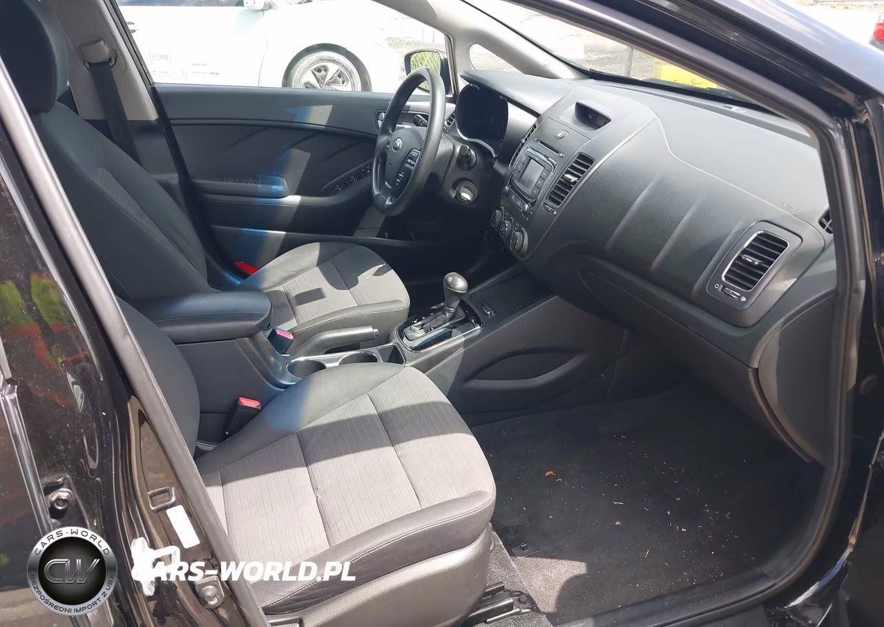 2017 Kia Forte Lx VIN:3KPFL4A74HE020033 - 5