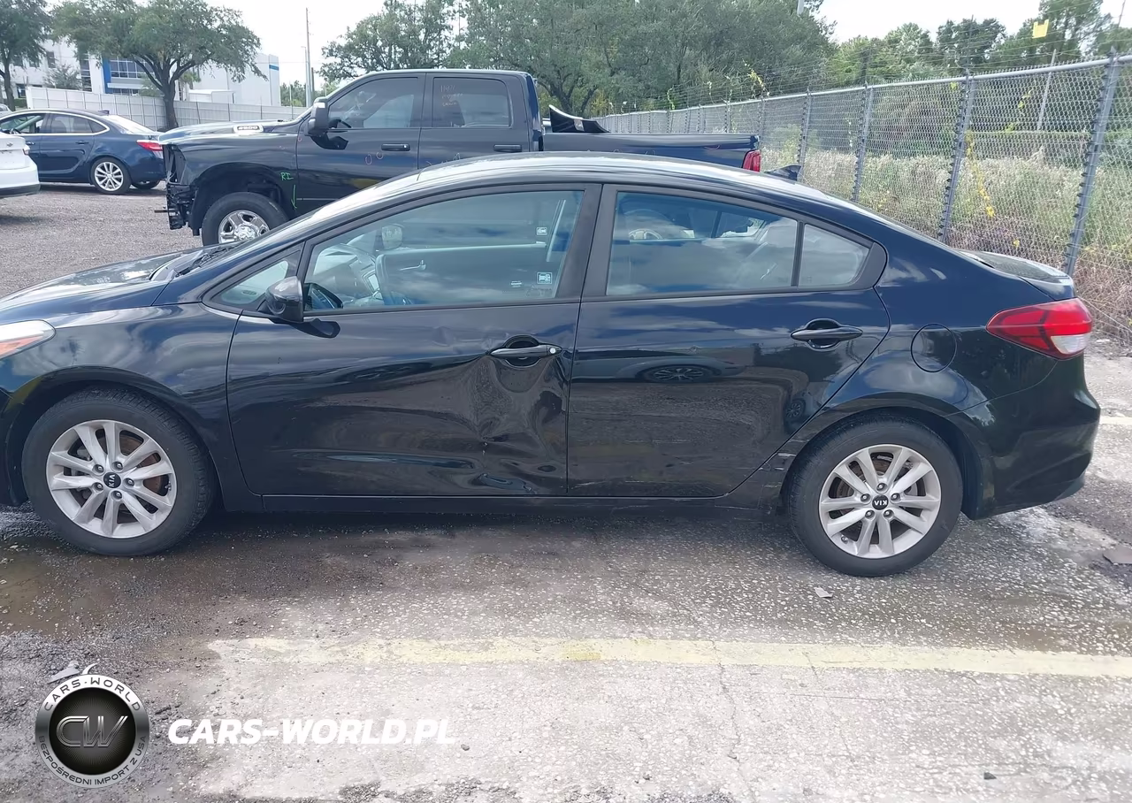 2017 Kia Forte Lx VIN:3KPFL4A74HE020033 - 6