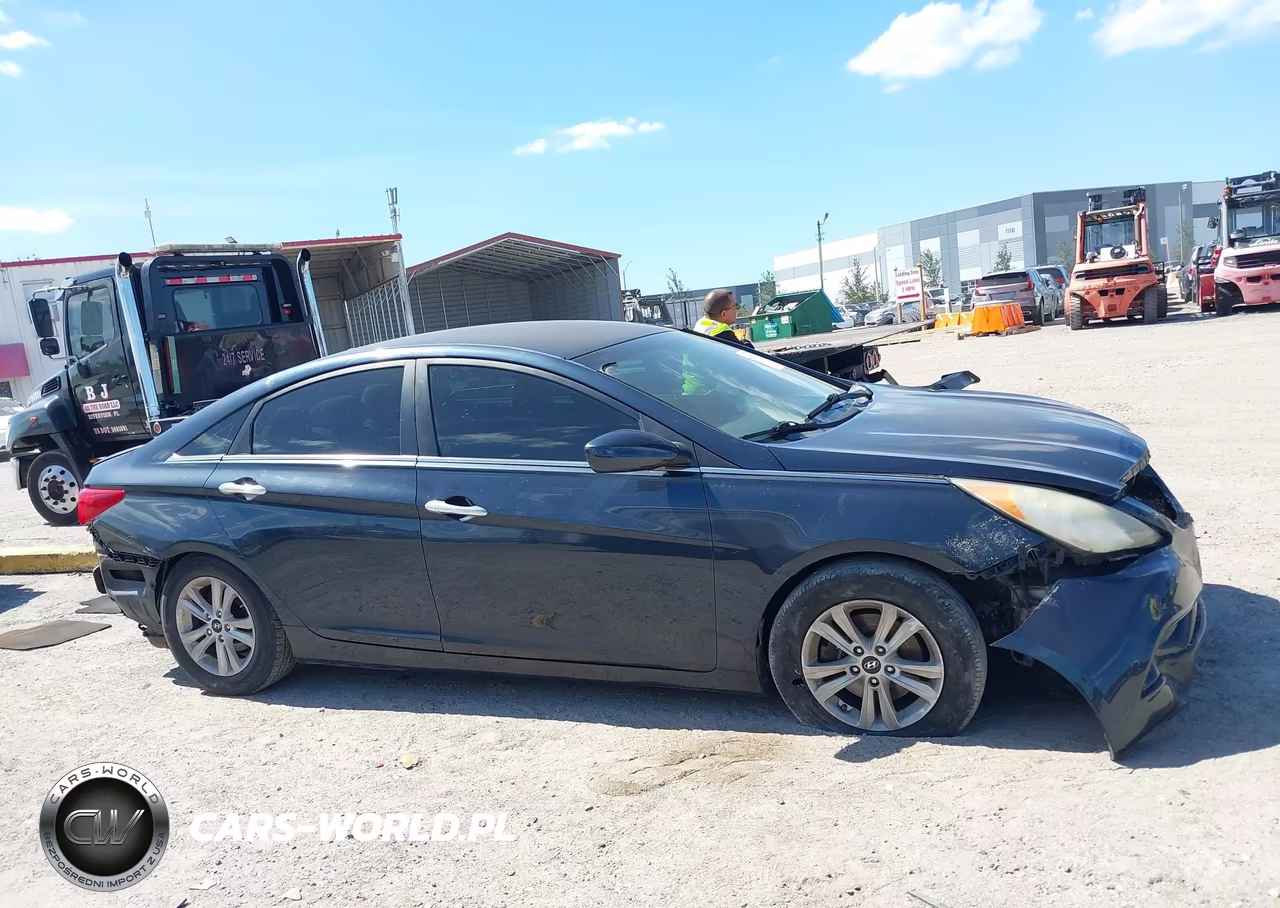 2012 Hyundai Sonata Gls VIN:5NPEB4AC3CH400979 - 13