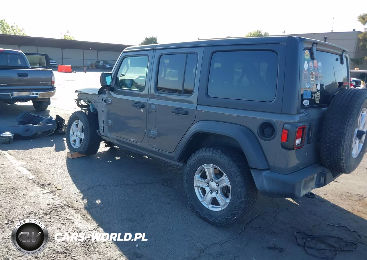2020 Jeep Wrangler Unlimited Sport S 4X4 VIN:1C4HJXDN4LW155229 - 3