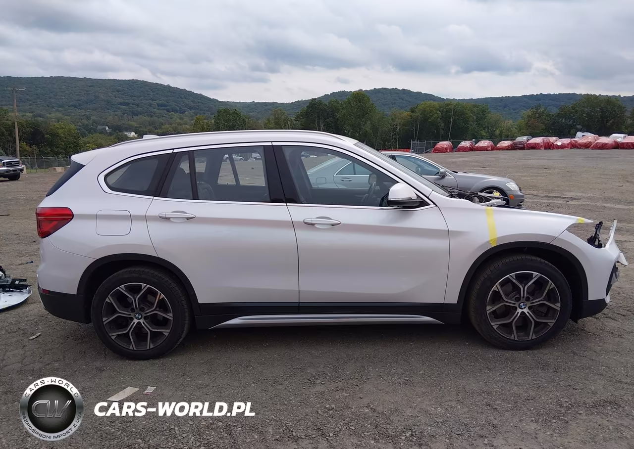 2021 BMW X1 xDrive28I VIN:WBXJG9C08M5S25617 - 14