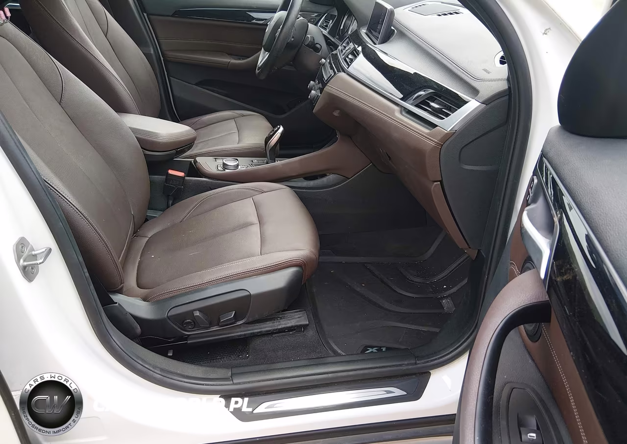2021 BMW X1 xDrive28I VIN:WBXJG9C08M5S25617 - 5