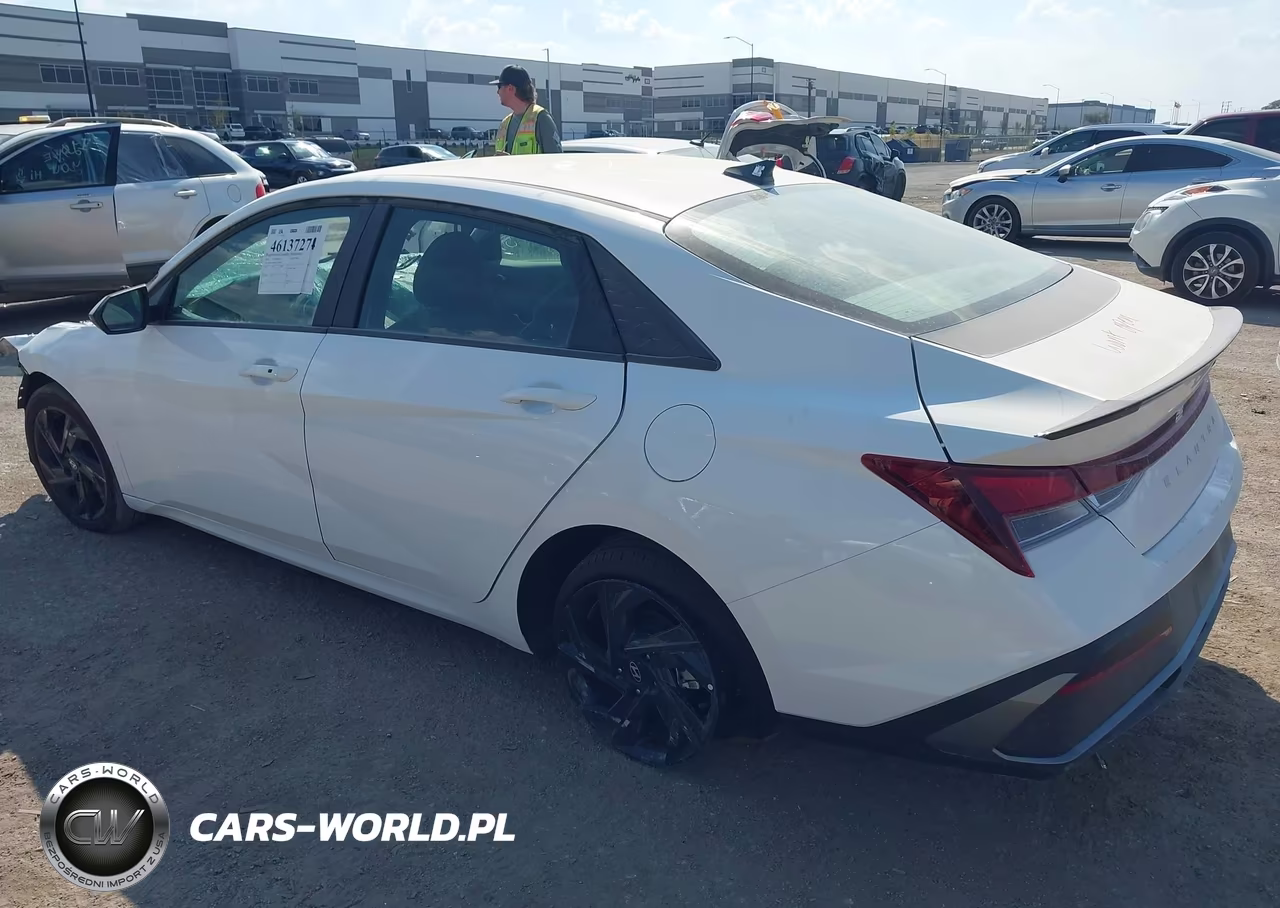 2026 Hyundai Elantra Sel Sport VIN:KMHLM4DG6TU149201 - 3
