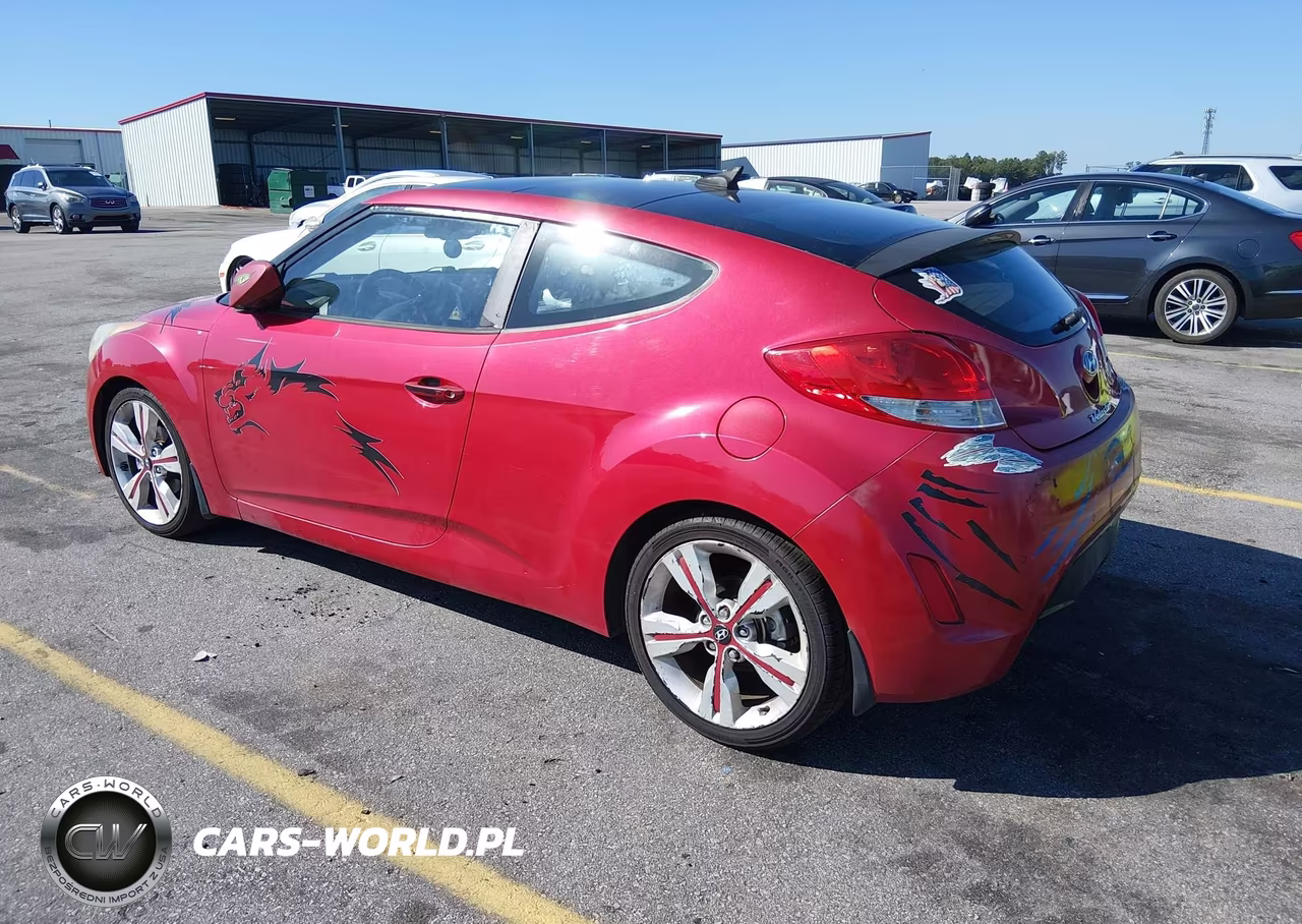 2016 Hyundai Veloster VIN:KMHTC6AD8GU280791 - 3