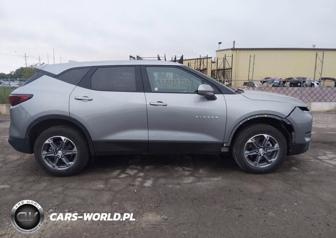 2025 Chevrolet Blazer Awd 2Lt VIN:3GNKBHR46SS242463 - 13