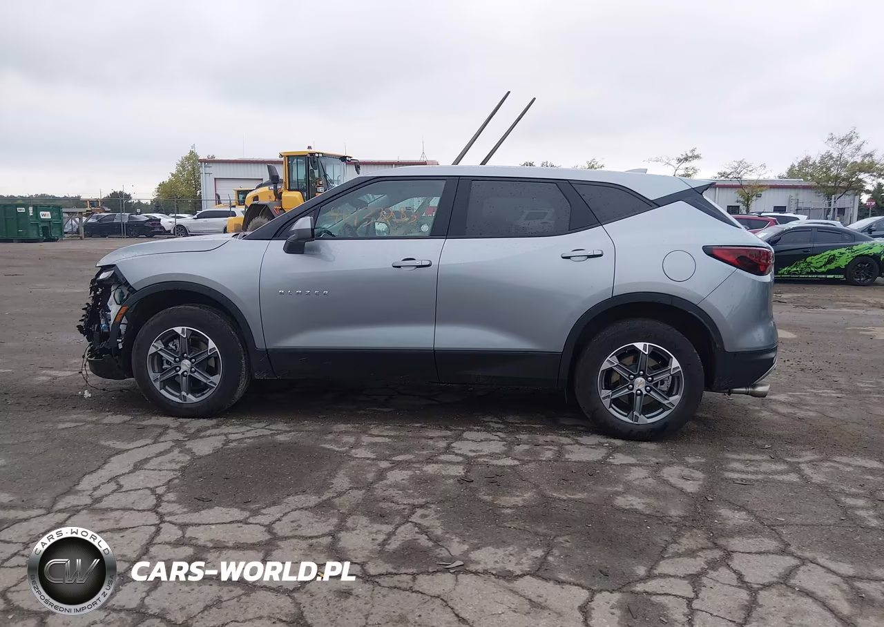 2025 Chevrolet Blazer Awd 2Lt VIN:3GNKBHR46SS242463 - 14
