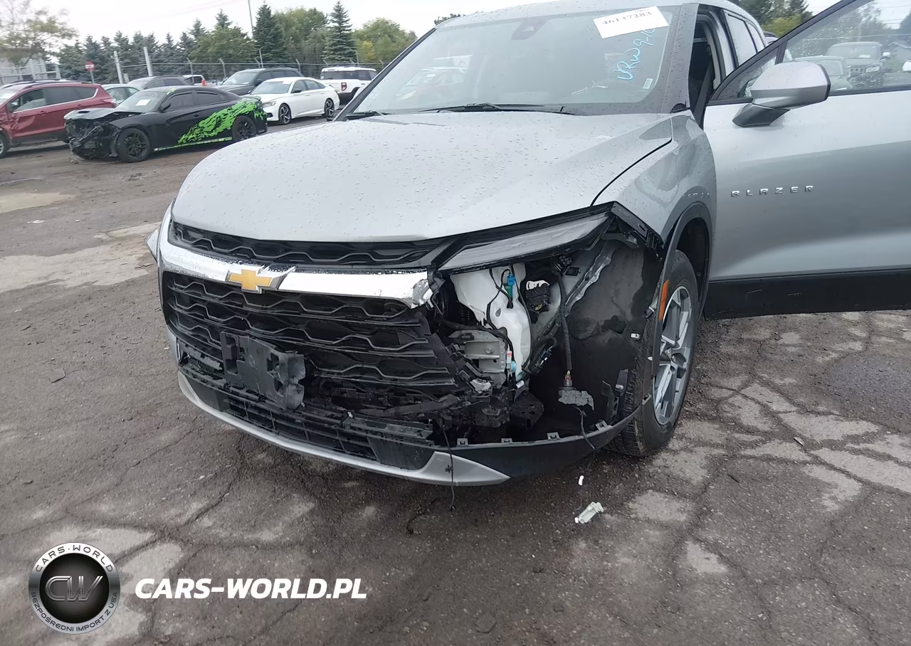 2025 Chevrolet Blazer Awd 2Lt VIN:3GNKBHR46SS242463 - 6