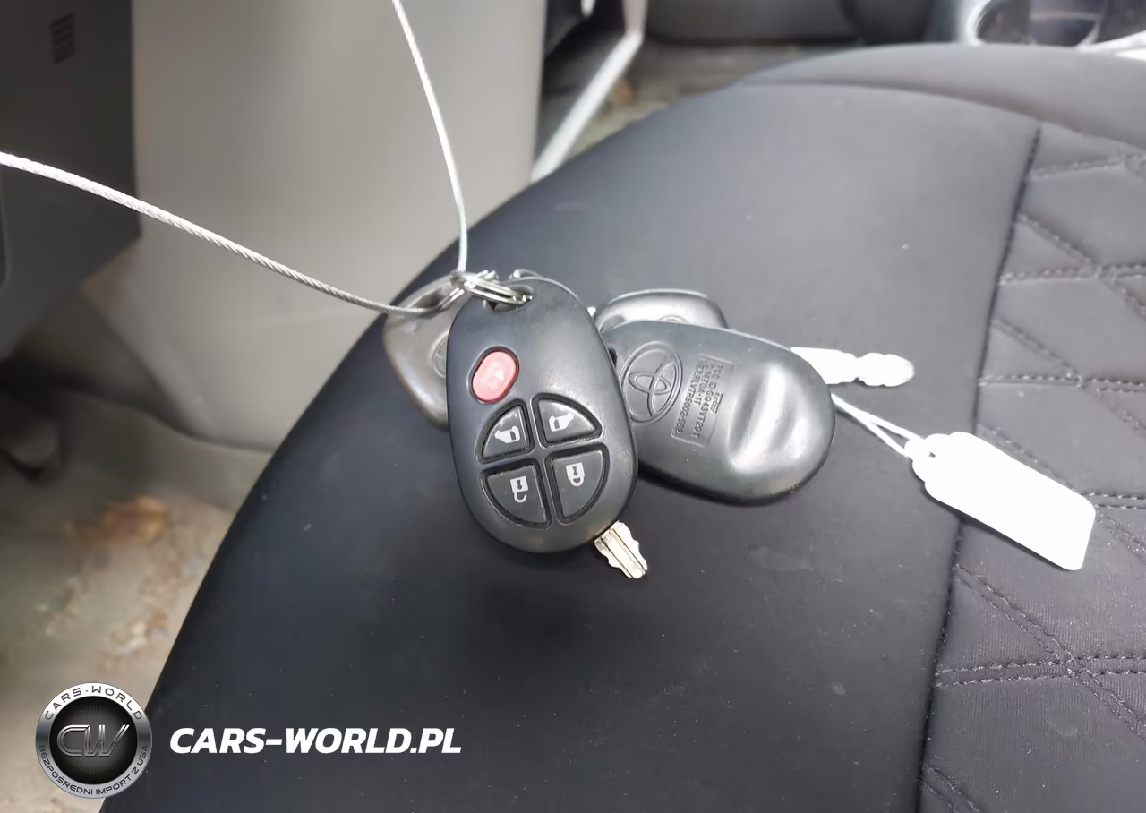 2015 Toyota Sienna Le 7 Passenger VIN:5TDJK3DC2FS118772 - 11