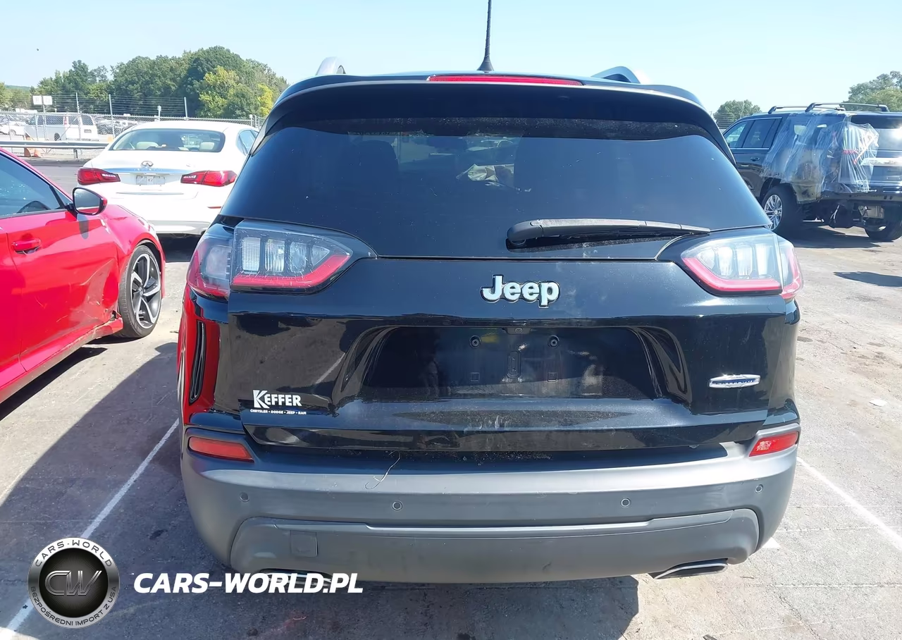 2019 Jeep Cherokee Latitude Plus Fwd VIN:1C4PJLLX8KD110733 - 16