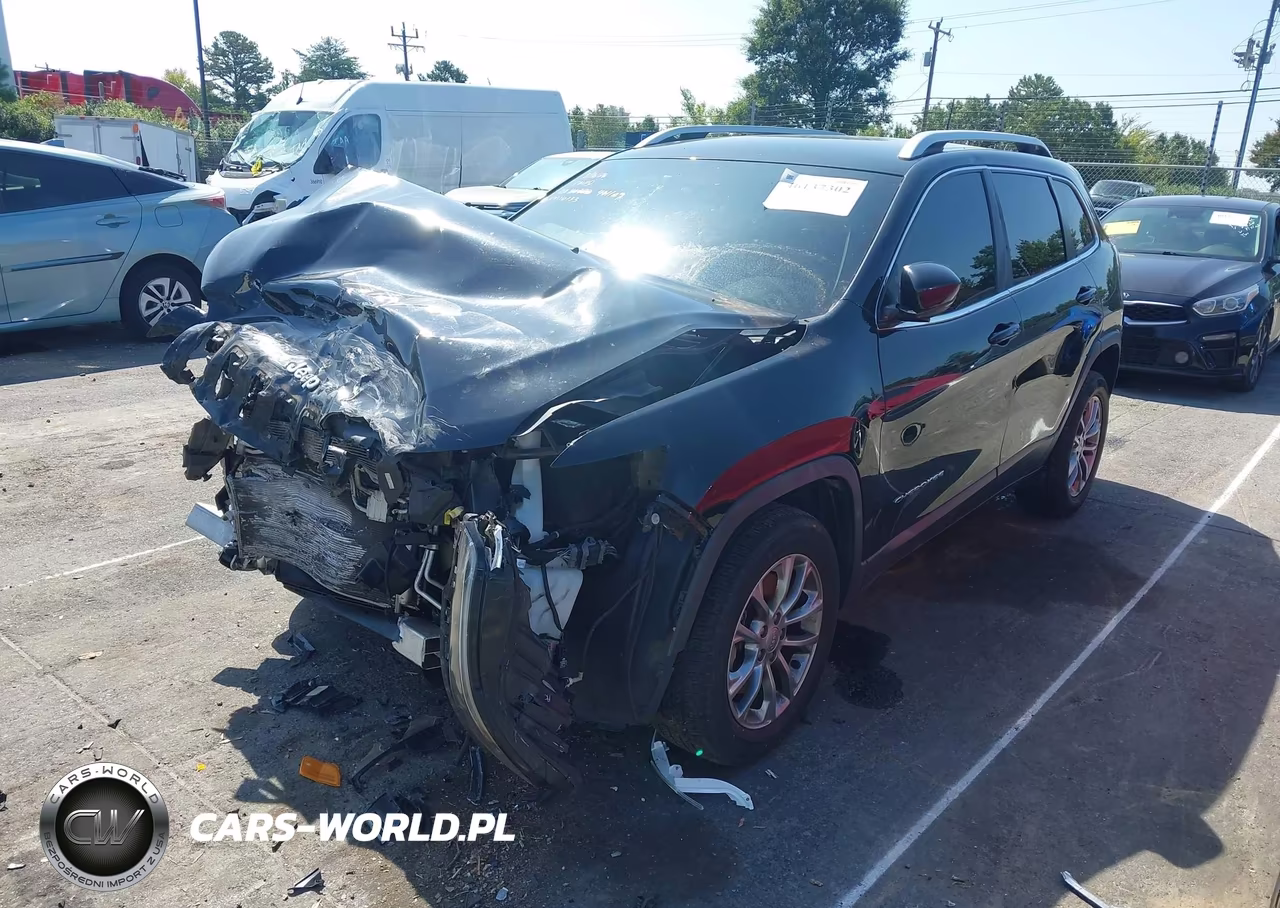 2019 Jeep Cherokee Latitude Plus Fwd VIN:1C4PJLLX8KD110733 - 2