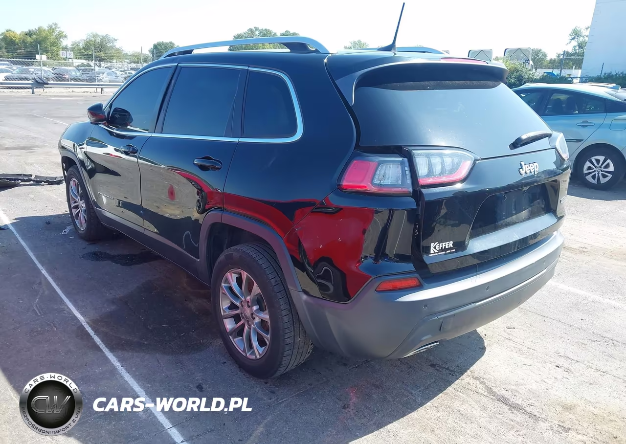 2019 Jeep Cherokee Latitude Plus Fwd VIN:1C4PJLLX8KD110733 - 3