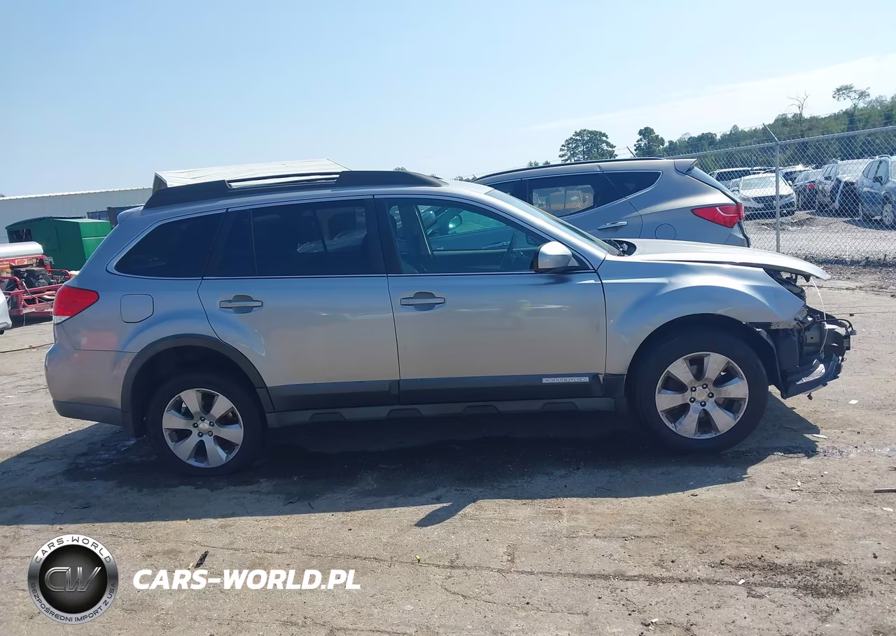 2010 Subaru Outback 2.5I Premium VIN:4S4BRBCC1A3323677 - 13