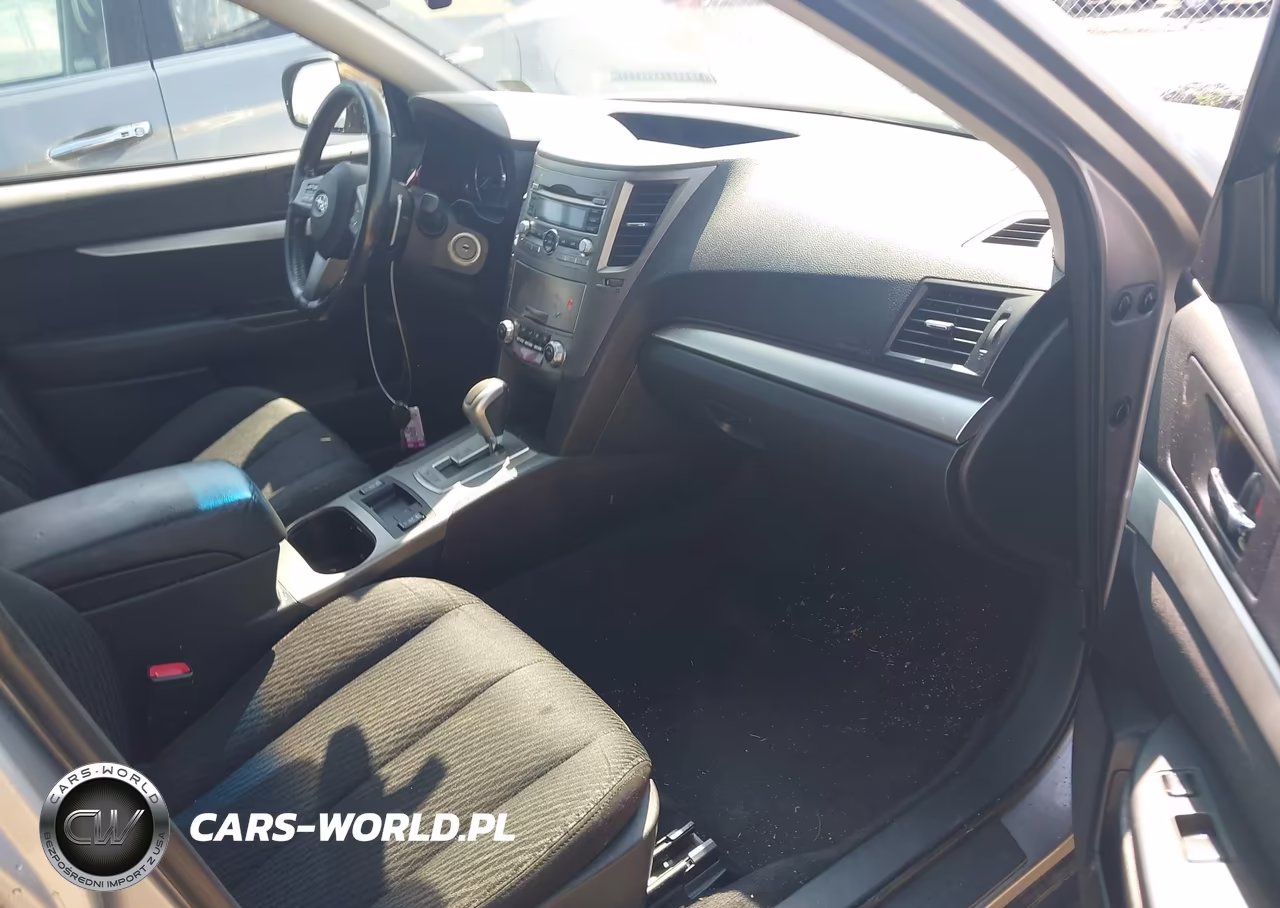 2010 Subaru Outback 2.5I Premium VIN:4S4BRBCC1A3323677 - 5