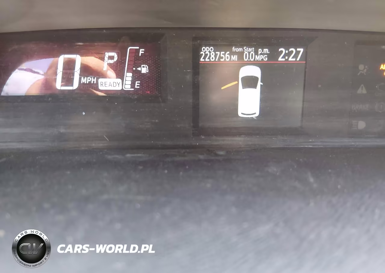 2015 Toyota Prius C Two VIN:JTDKDTB30F1089898 - 7