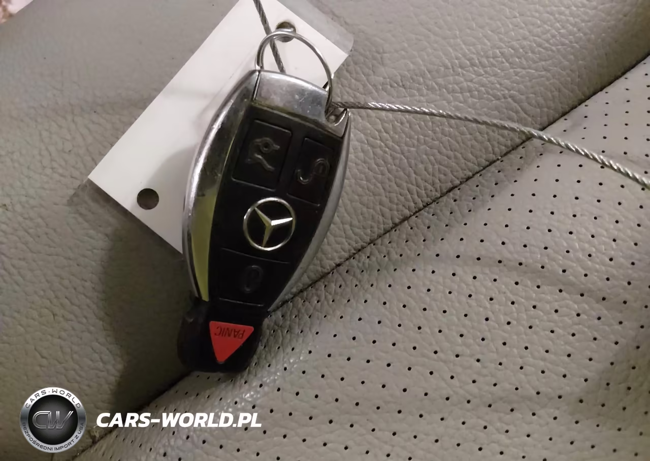 2011 Mercedes-Benz E 350 4Matic VIN:WDDHF8HB2BA333146 - 11