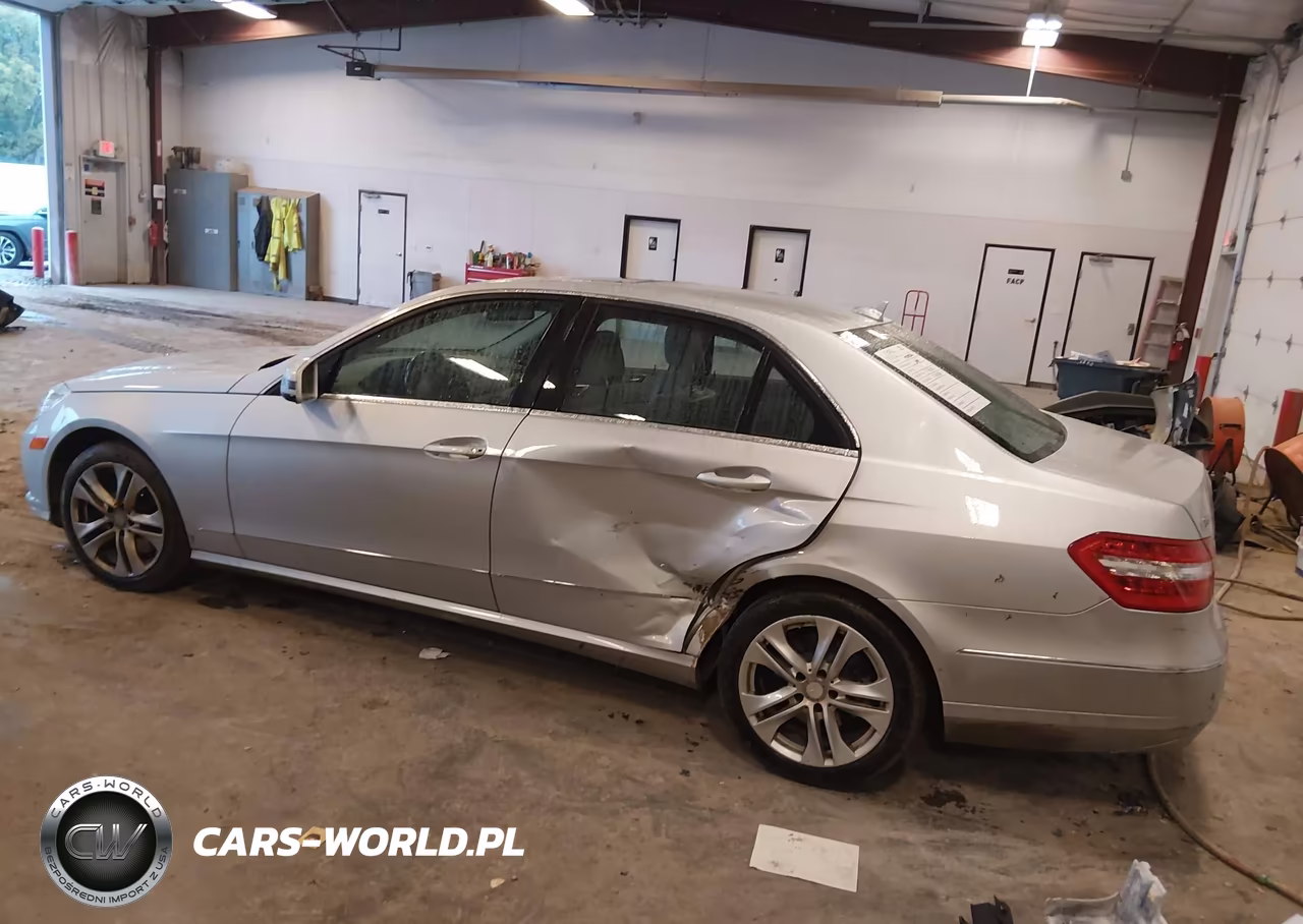 2011 Mercedes-Benz E 350 4Matic VIN:WDDHF8HB2BA333146 - 3