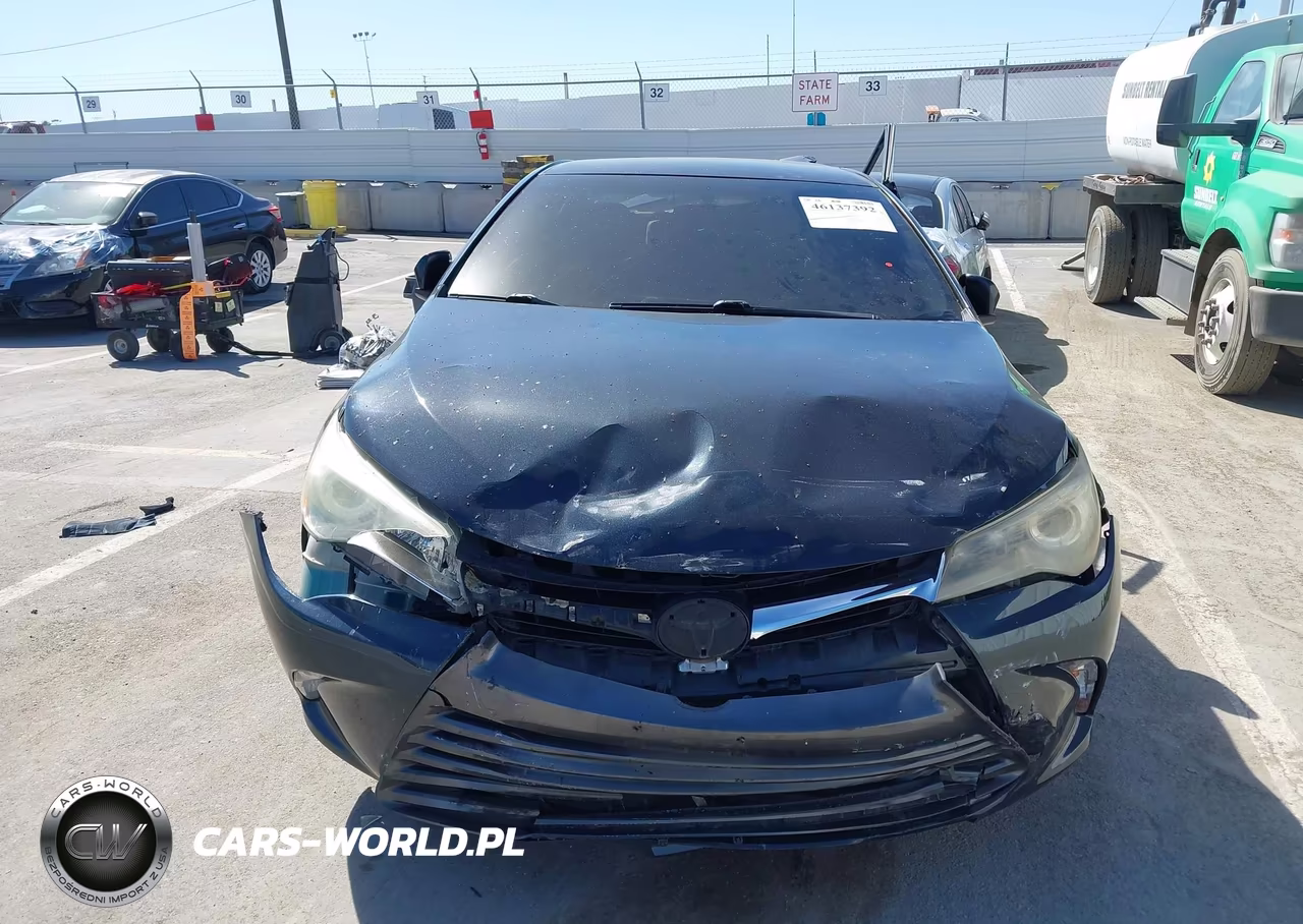 2015 Toyota Camry Le VIN:4T1BF1FK3FU041855 - 12
