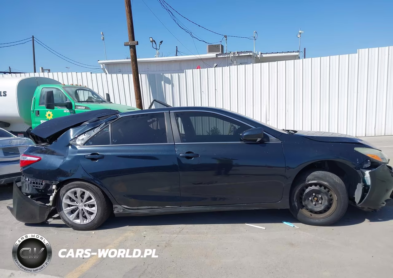 2015 Toyota Camry Le VIN:4T1BF1FK3FU041855 - 13