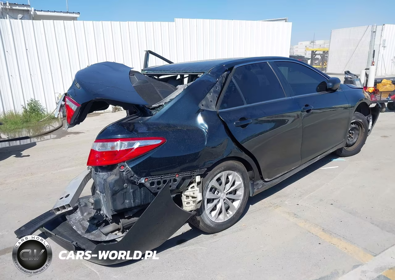 2015 Toyota Camry Le VIN:4T1BF1FK3FU041855 - 4