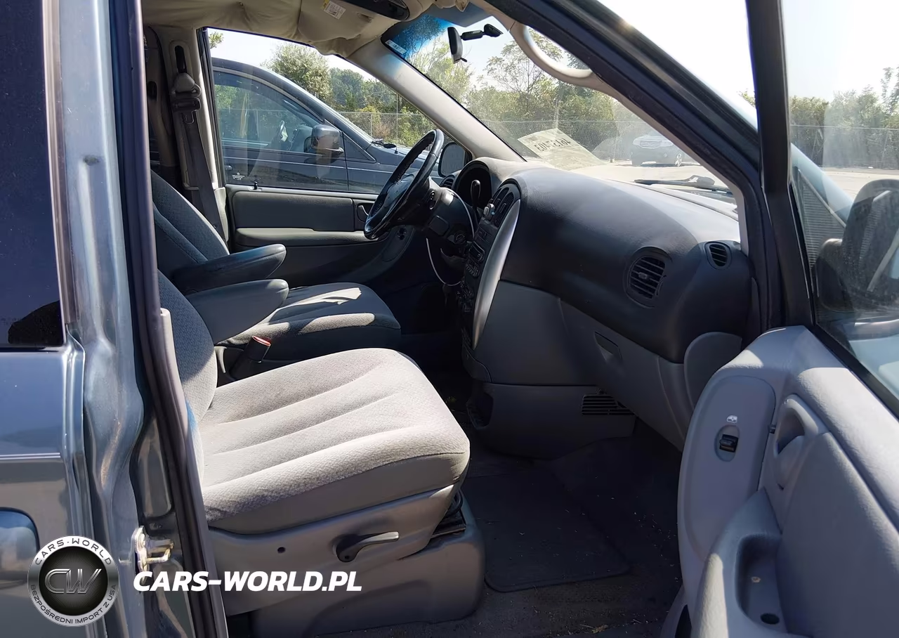2006 Chrysler Town & Country Touring VIN:2A4GP54L46R626669 - 5