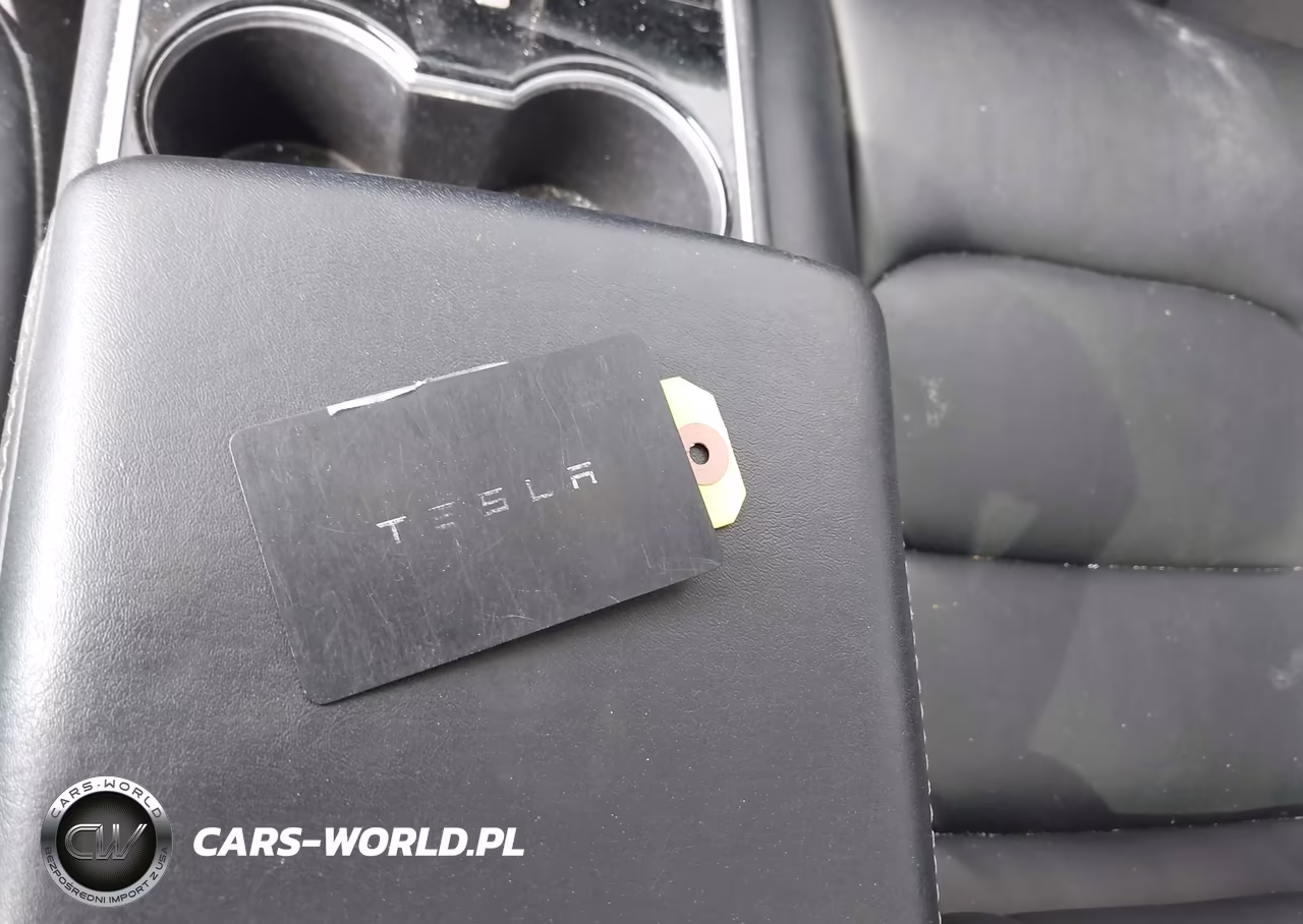 2020 Tesla Model Y Long Range Dual Motor All-Wheel Drive VIN:5YJYGDEE5LF011110 - 11