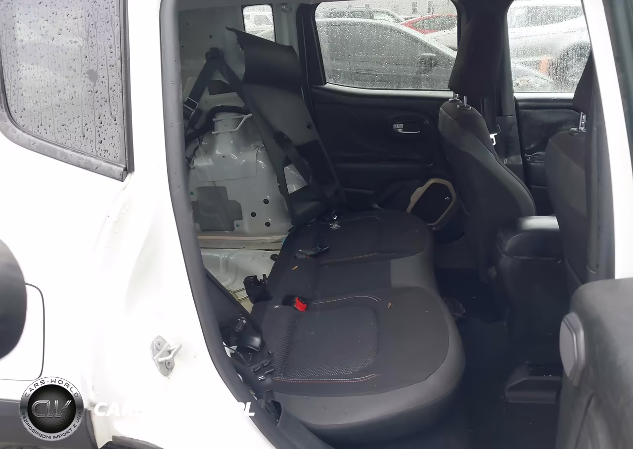 2016 Jeep Renegade 75Th Anniversary VIN:ZACCJABT7GPD12604 - 8