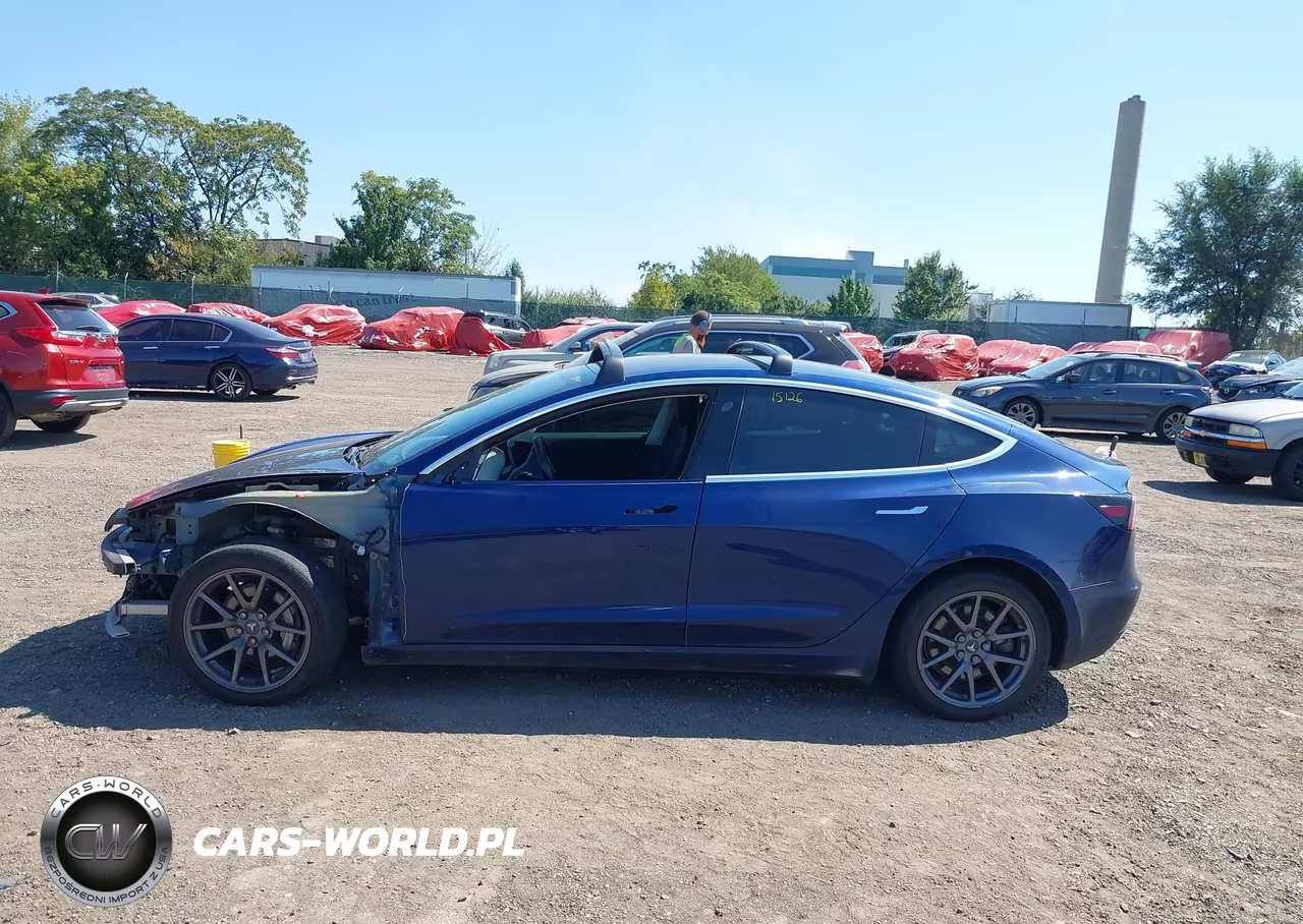 2018 Tesla Model 3 Long Range-Mid Range VIN:5YJ3E1EA5JF045976 - 15