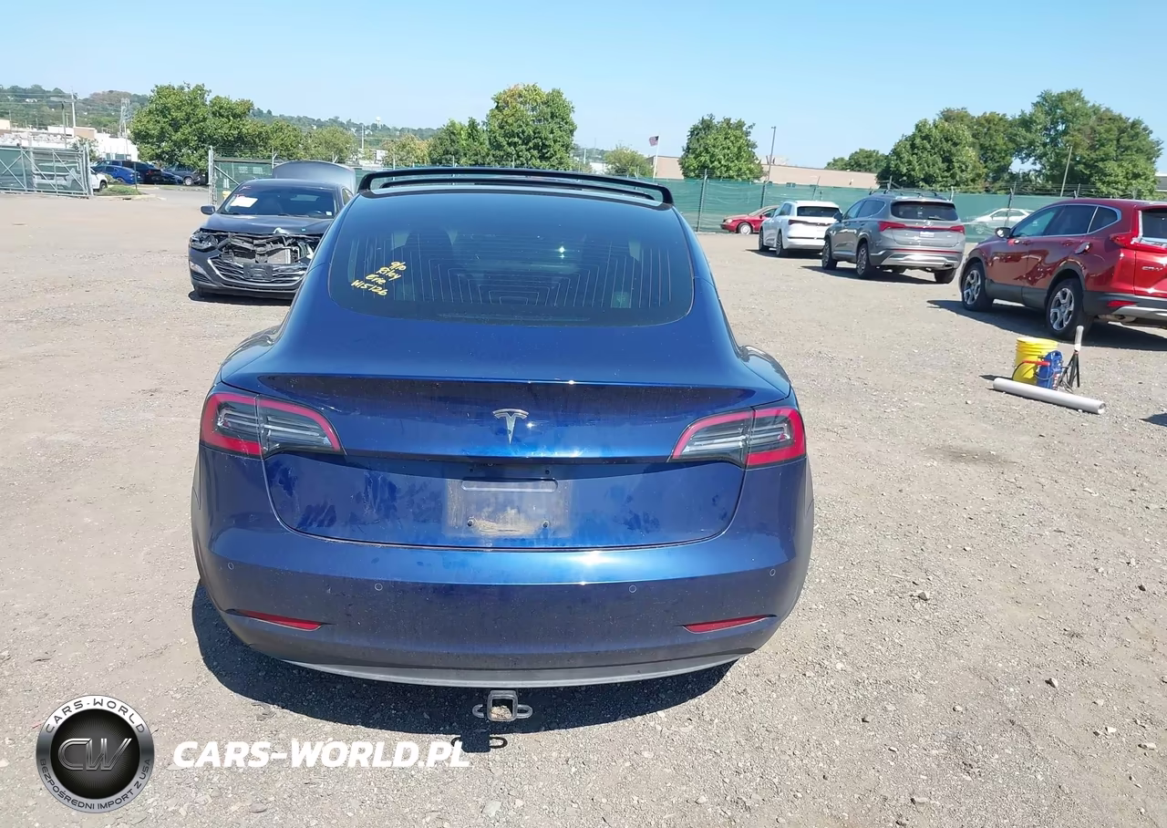 2018 Tesla Model 3 Long Range-Mid Range VIN:5YJ3E1EA5JF045976 - 17