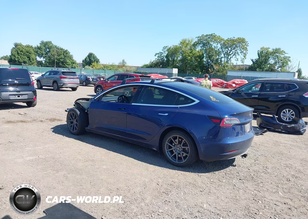 2018 Tesla Model 3 Long Range-Mid Range VIN:5YJ3E1EA5JF045976 - 3