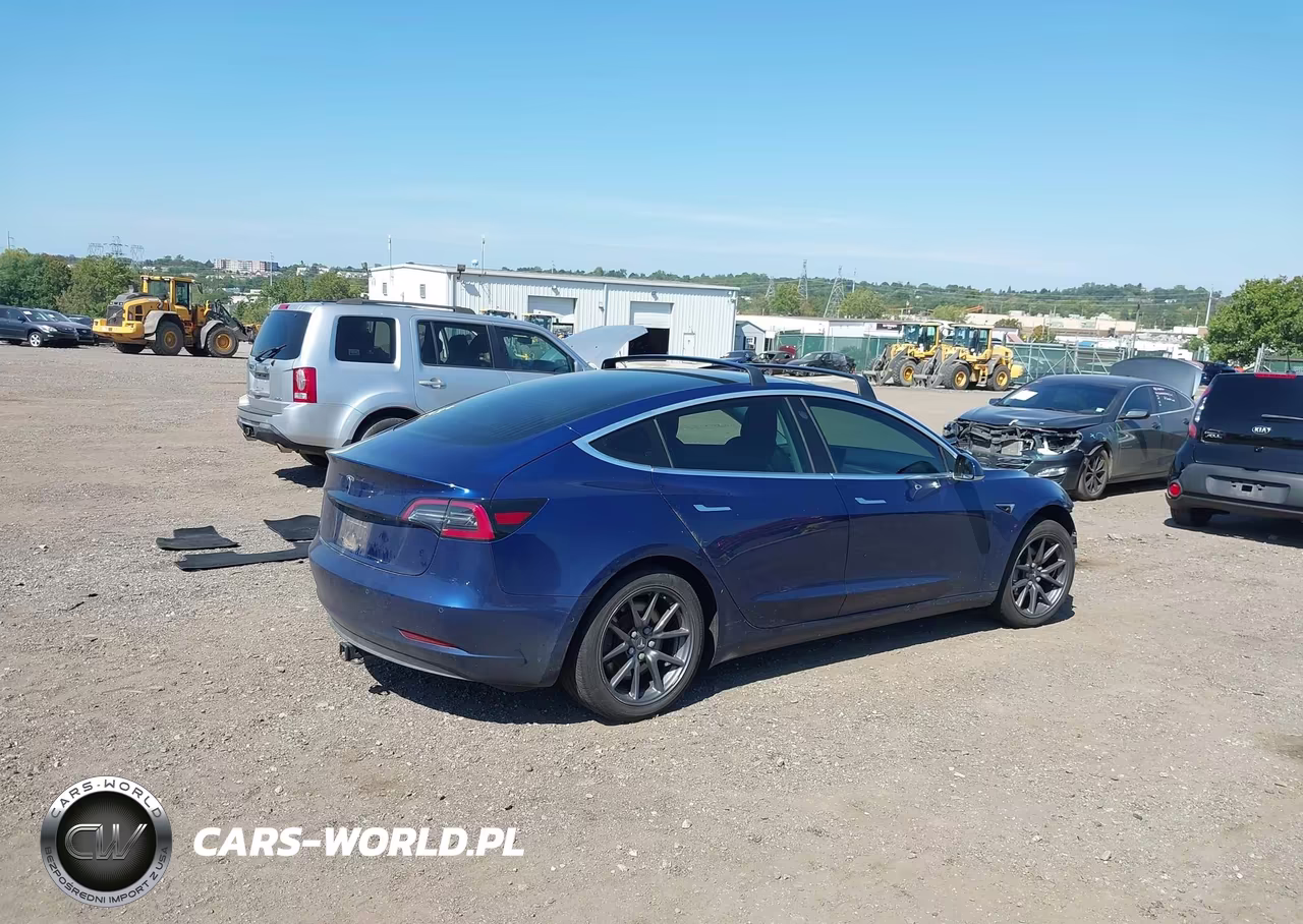 2018 Tesla Model 3 Long Range-Mid Range VIN:5YJ3E1EA5JF045976 - 4
