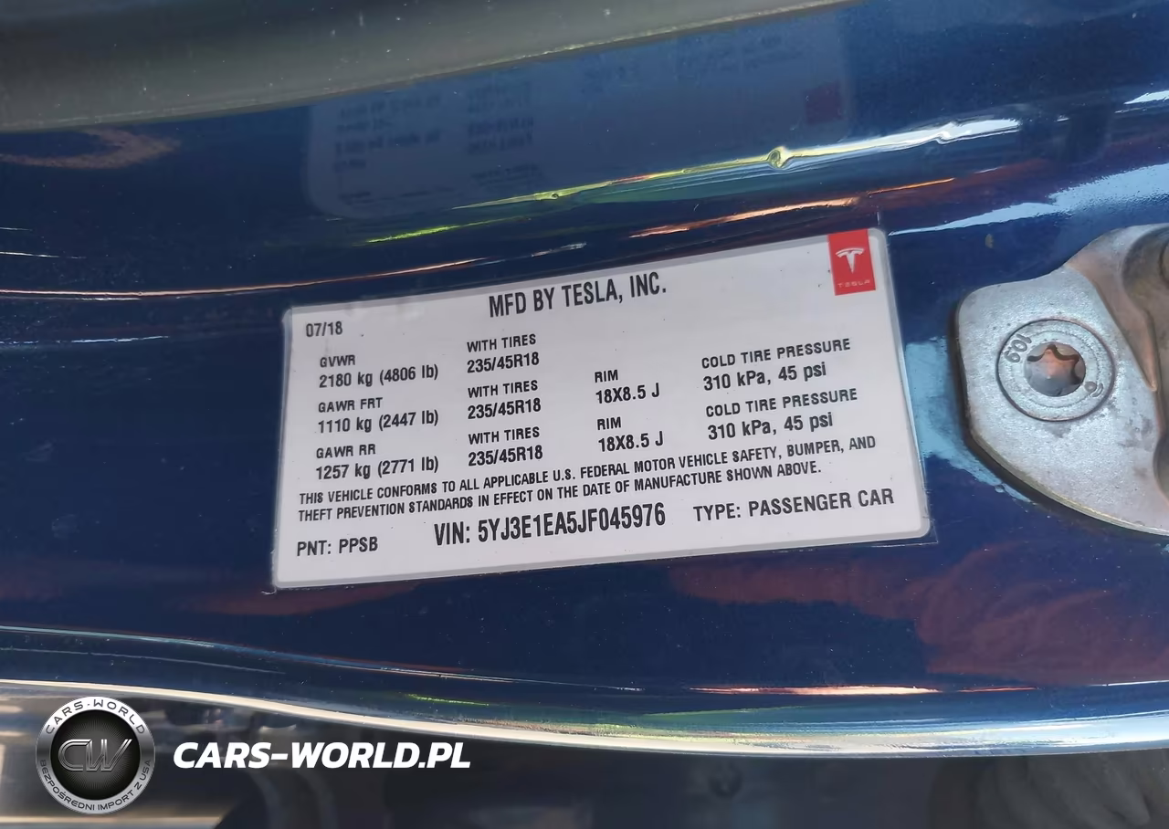 2018 Tesla Model 3 Long Range-Mid Range VIN:5YJ3E1EA5JF045976 - 9
