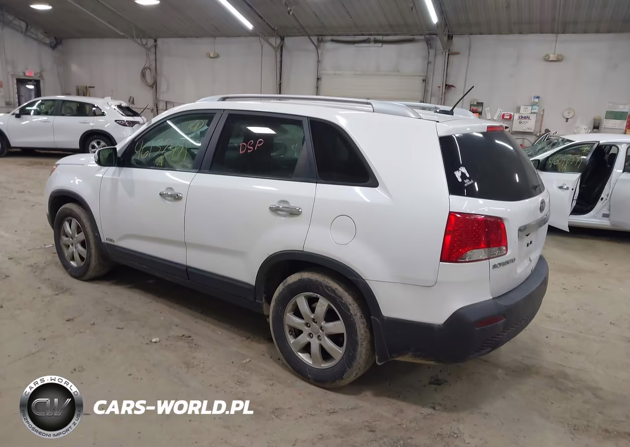2013 Kia Sorento Lx VIN:5XYKTDA6XDG367076 - 3