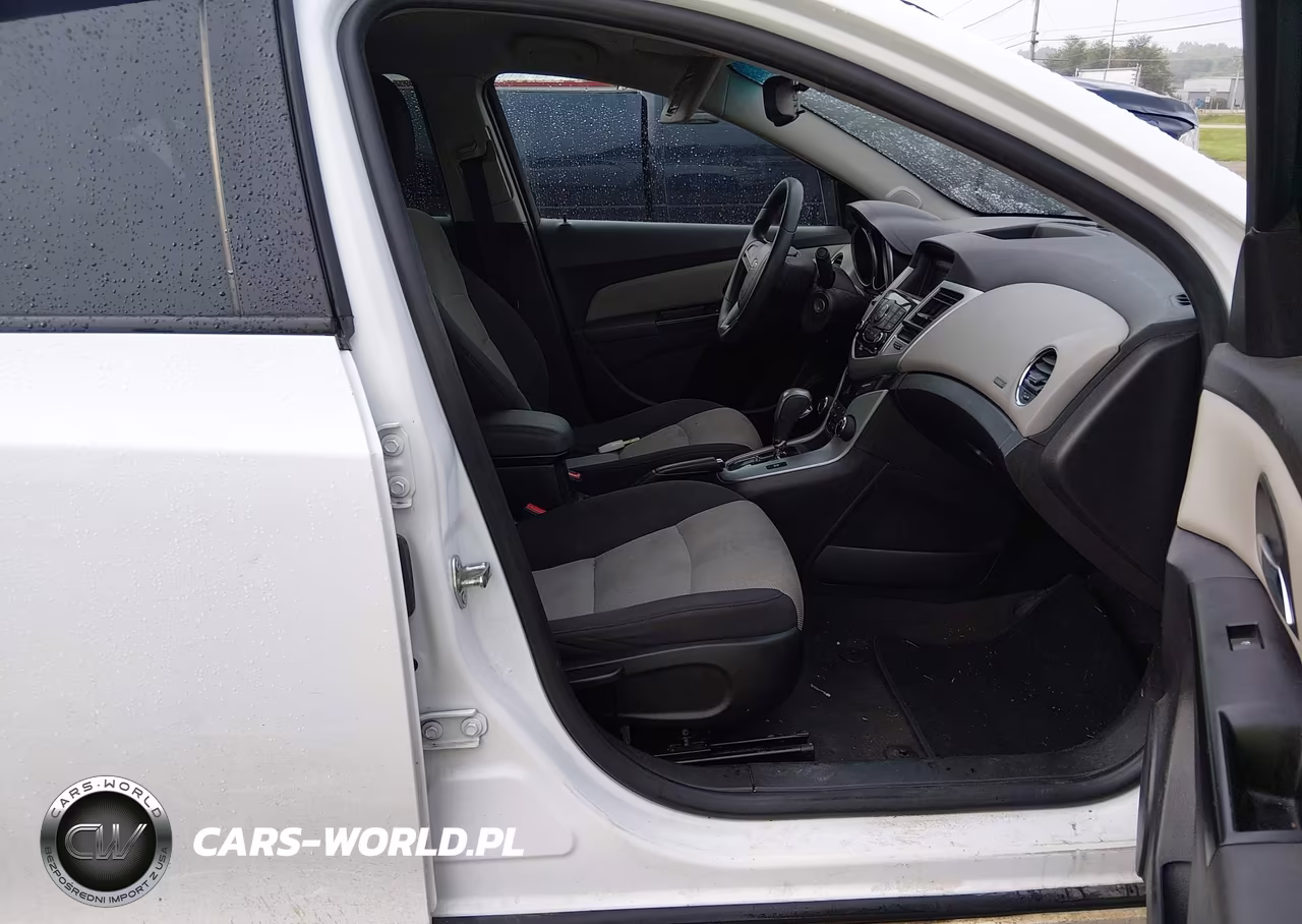 2014 Chevrolet Cruze Ls VIN:1G1PA5SH8E7285887 - 5