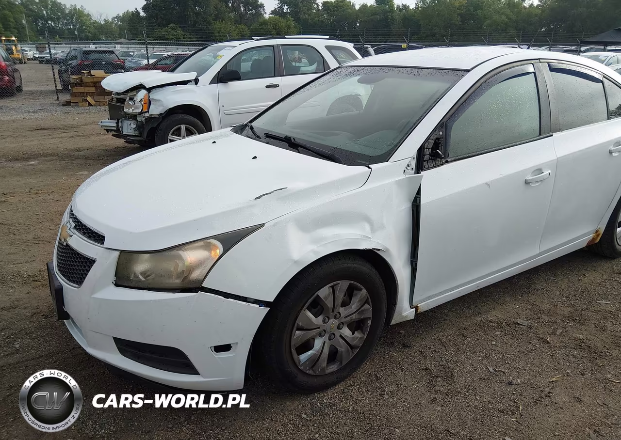 2014 Chevrolet Cruze Ls VIN:1G1PA5SH8E7285887 - 6
