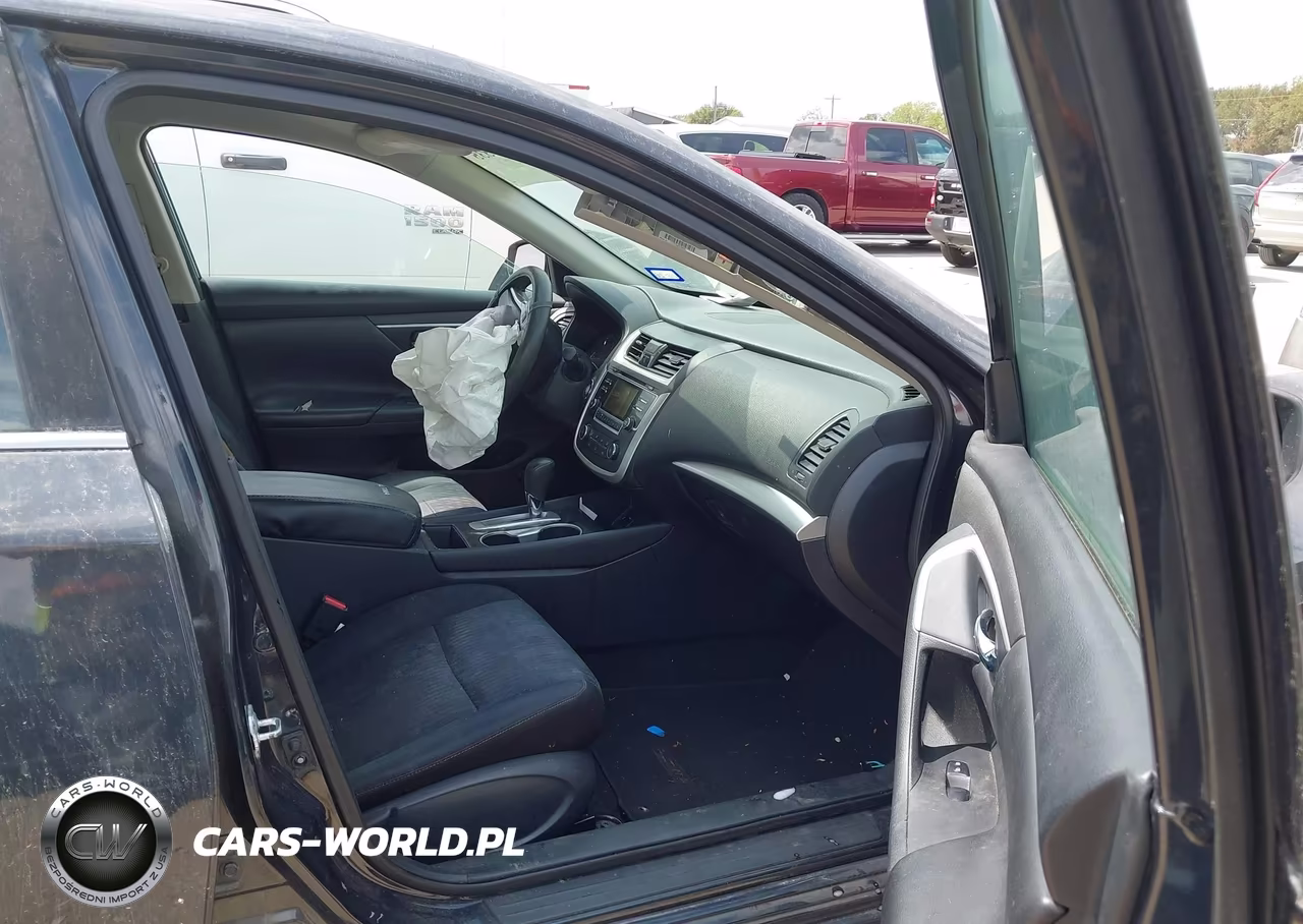 2017 Nissan Altima 2.5 S VIN:1N4AL3AP3HN349635 - 5