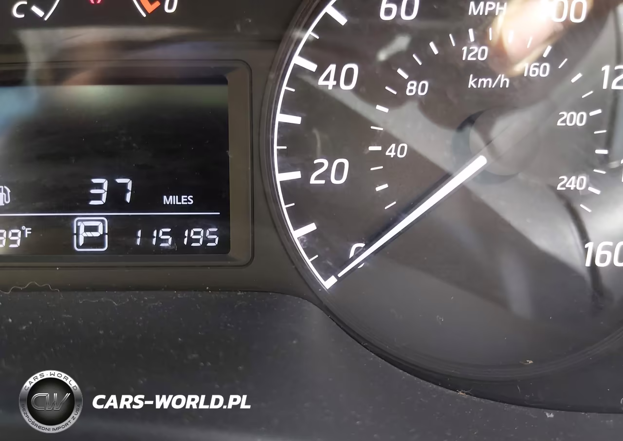 2015 Nissan Sentra S VIN:3N1AB7AP1FY355991 - 15