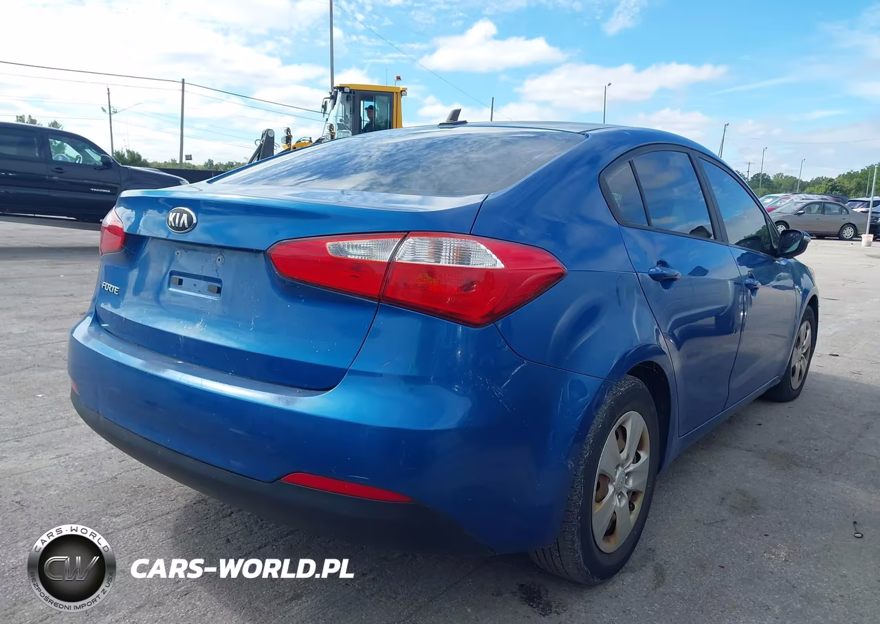 2015 Kia Forte Lx VIN:KNAFX4A62F5322857 - 4