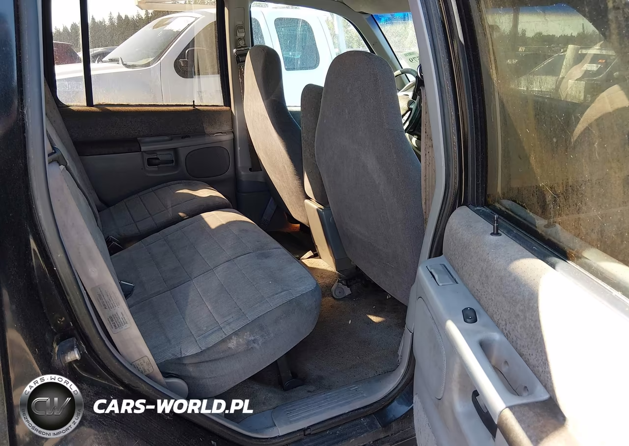1996 Ford Explorer VIN:1FMDU34X7TUA35934 - 8