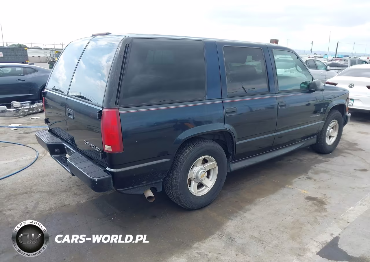 1999 Chevrolet Tahoe VIN:1GNEC13R1XR154694 - 4