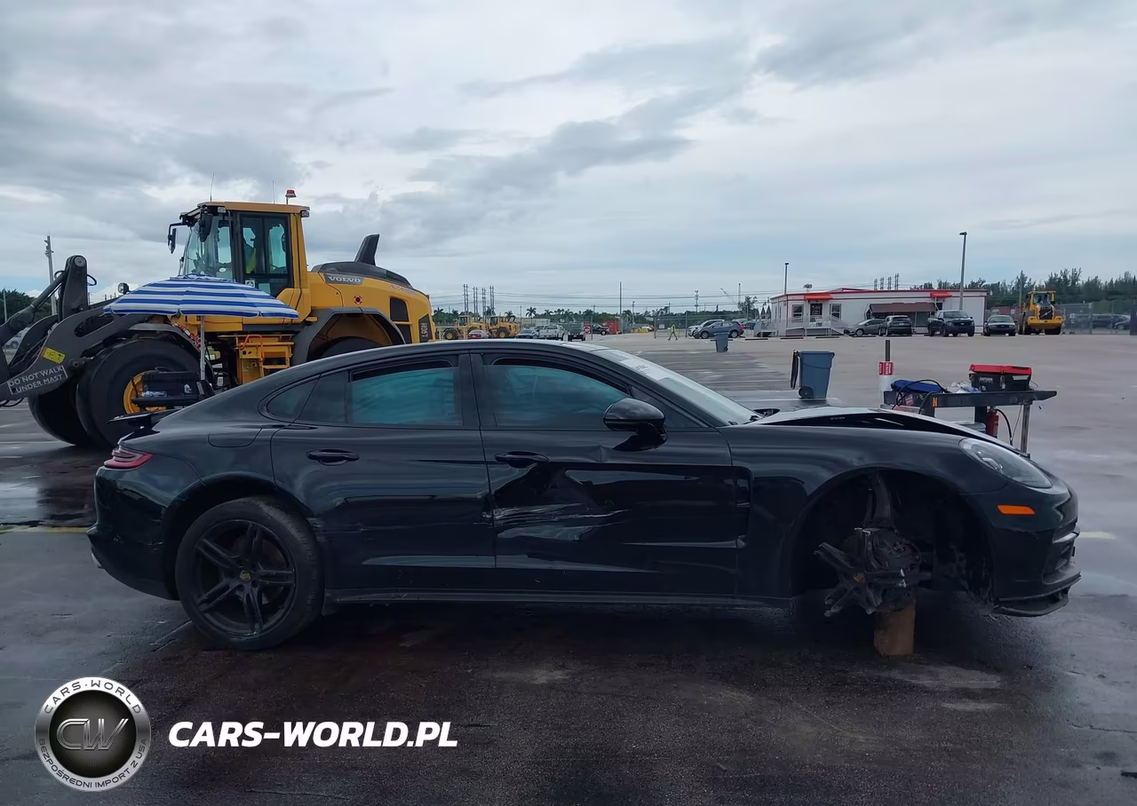 2018 Porsche Panamera 4 VIN:WP0AA2A74JL100286 - 13