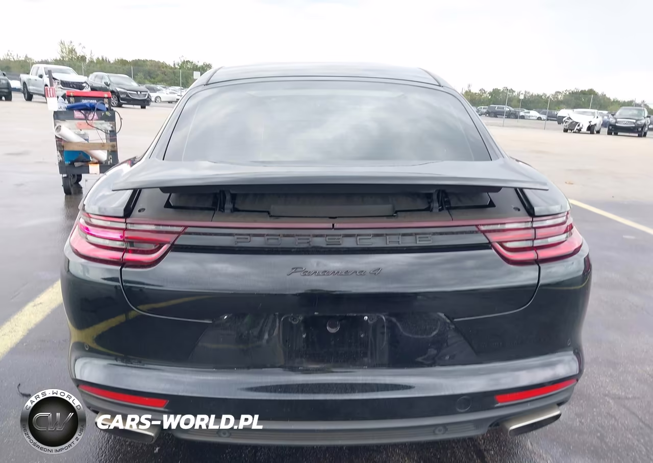 2018 Porsche Panamera 4 VIN:WP0AA2A74JL100286 - 16