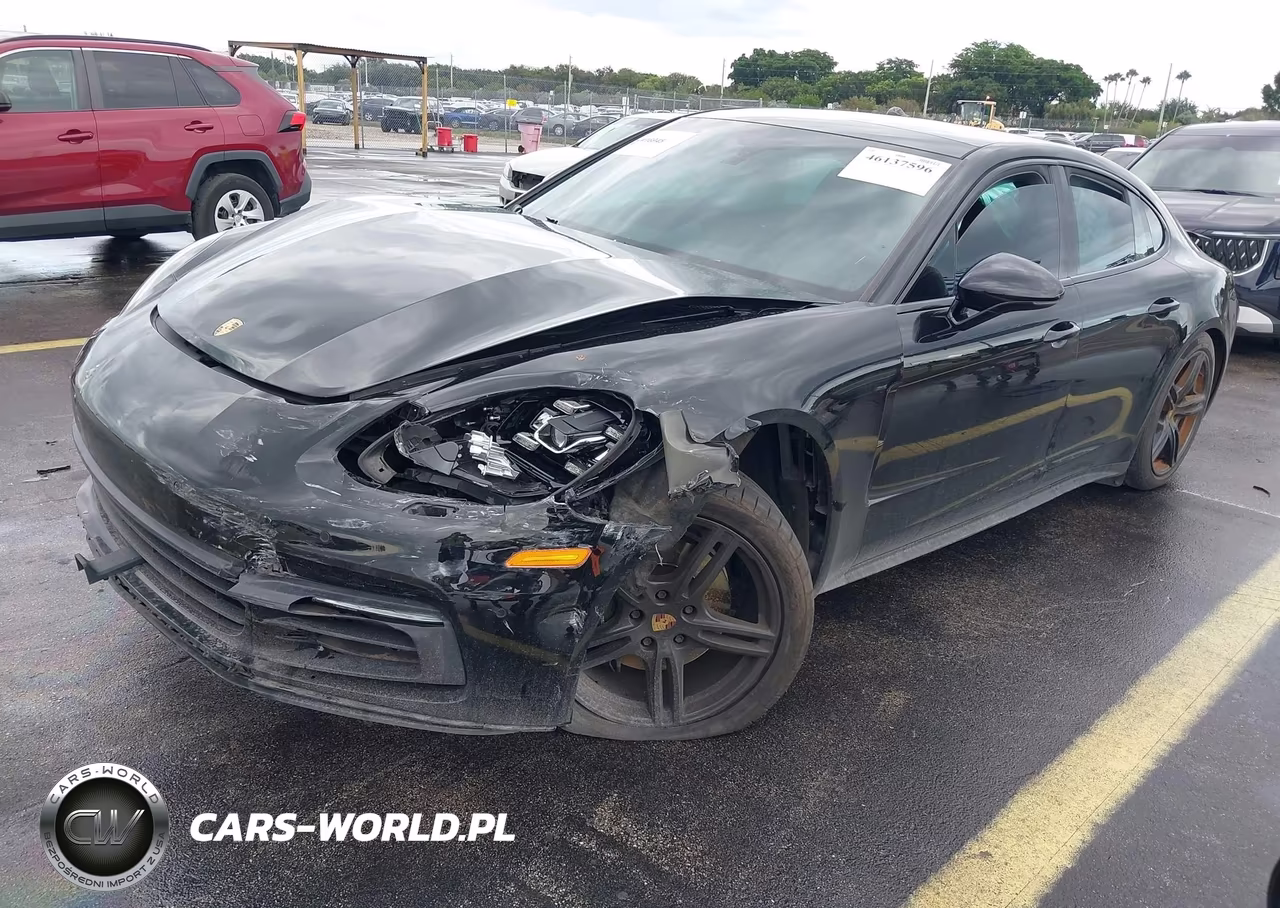 2018 Porsche Panamera 4 VIN:WP0AA2A74JL100286 - 2