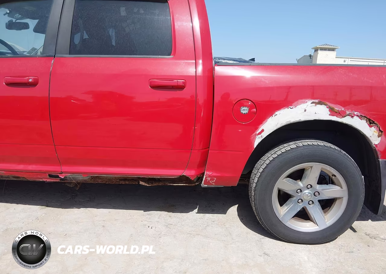 2010 Dodge Ram 1500 Sport VIN:1D7RV1CT9AS236923 - 6