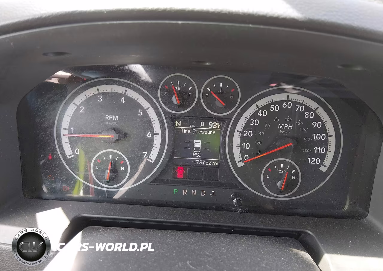 2010 Dodge Ram 1500 Sport VIN:1D7RV1CT9AS236923 - 7