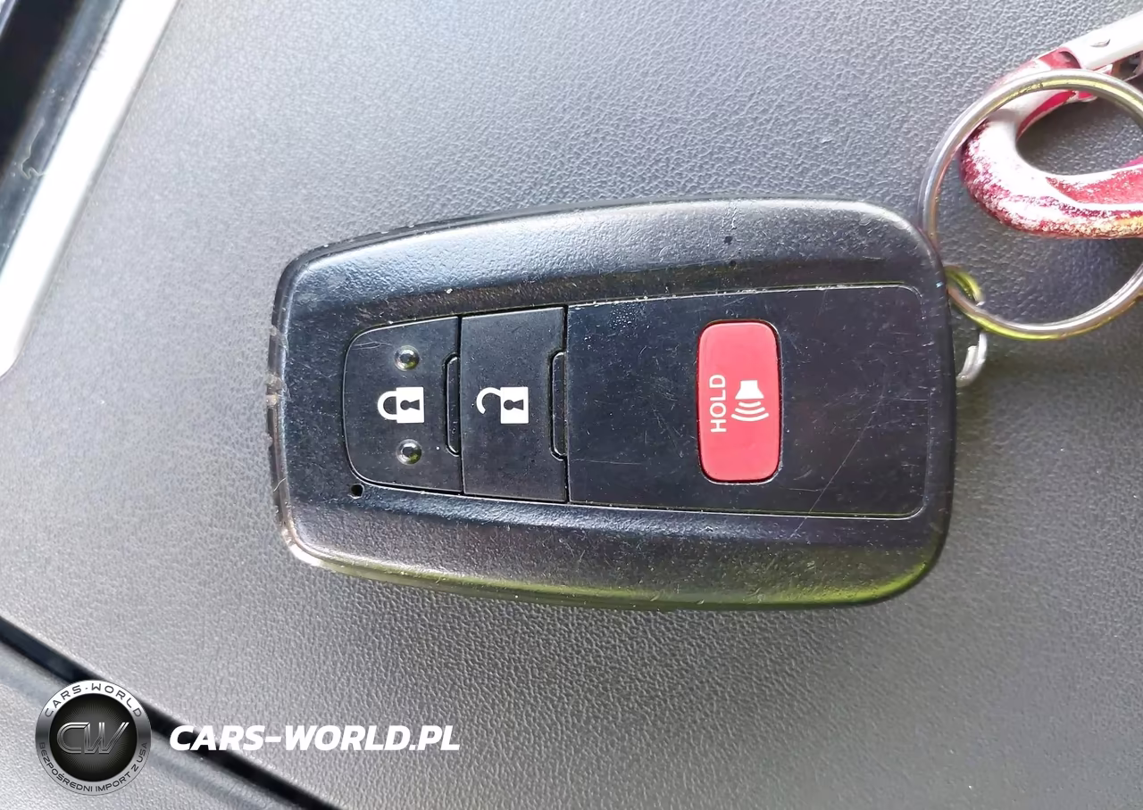 2021 Toyota Highlander L VIN:5TDCZRAH8MS042575 - 11